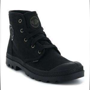 Palladium Women’s ‘Pampa HI’ Boots - Black